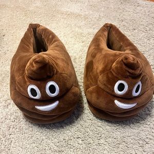 Like new Funny Emoji Poop Slippers Fits Kids Size 6/7 or Women’s 8/9